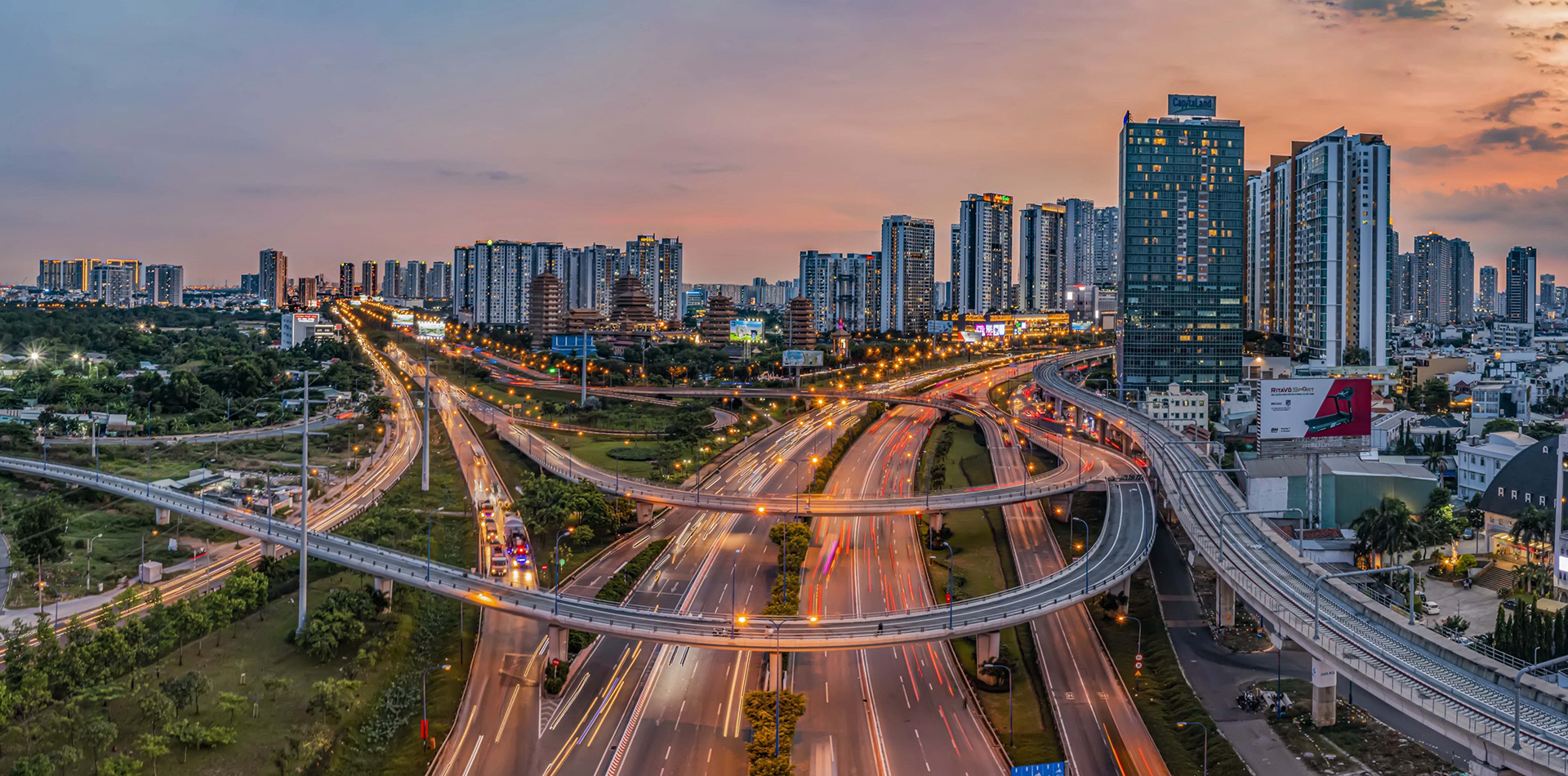 Thu phí BOT Xa Lộ Hà Nội & Vận hành CII Tower